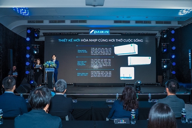 A group of people on a stageDescription automatically generated