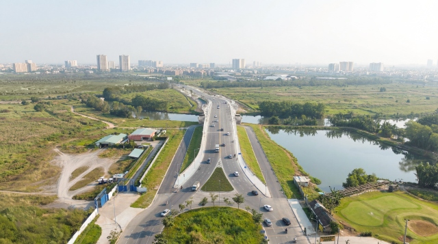 ​Sài Gòn những ngày giáp Tết: Tìm thấy “lối tắt” thoát kẹt xe ngay tâm điểm khu Đông