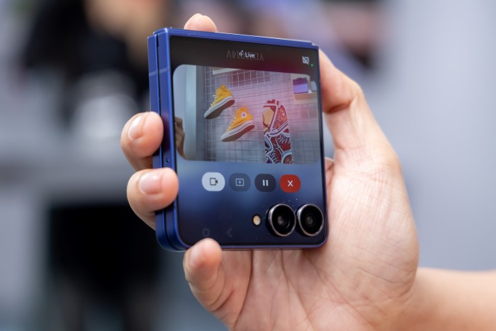 Samsung Galaxy Z Flip7 Cách mạng thiết kế gập cùng sức mạnh AI tối thượng